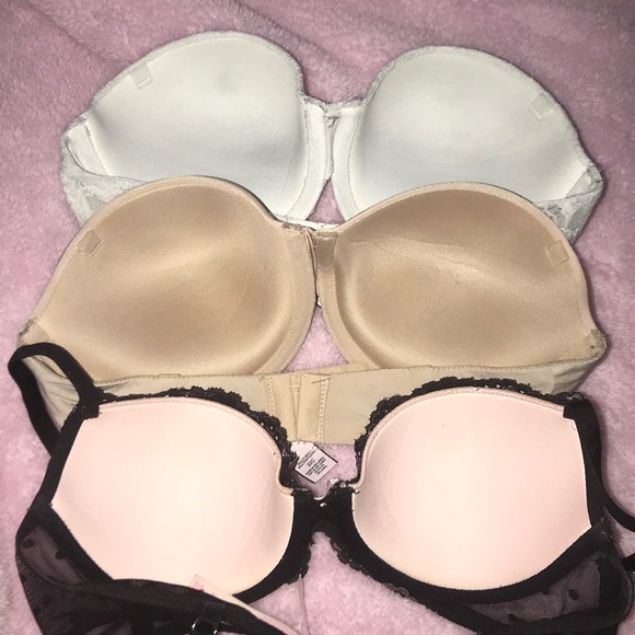 Victoria’s Secret 32B Bra Bundle - Picture 2 of 2
